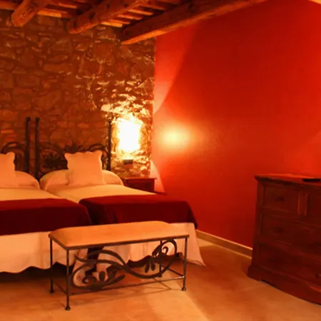 Cal Majoral Otel 2*